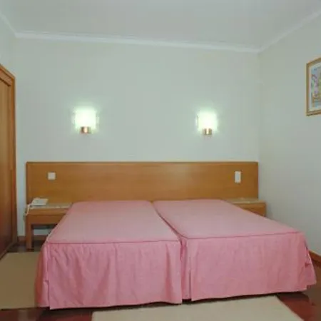 Отель Hotel Caldelas