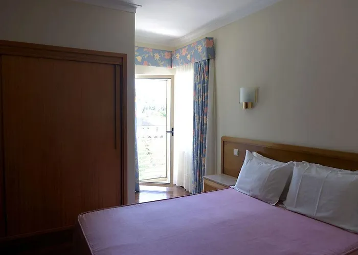 Hotel Caldelas ホテル カルデラス