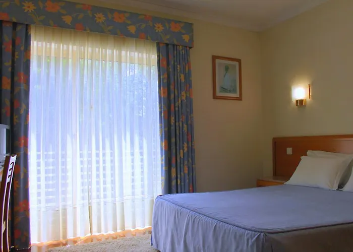 ホテル Hotel Caldelas